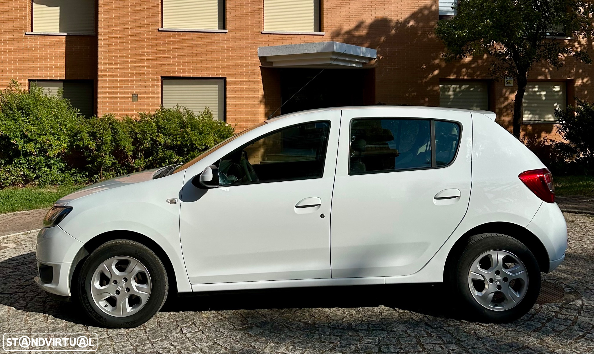 Dacia Sandero 0.9 TCe Pack - 2