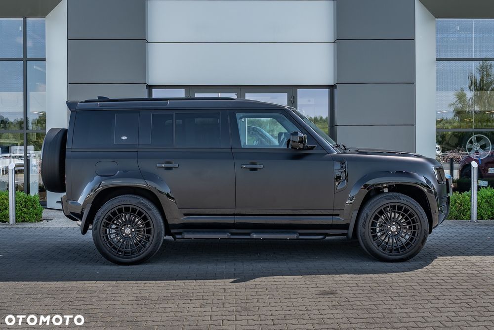 Land Rover Defender - 6