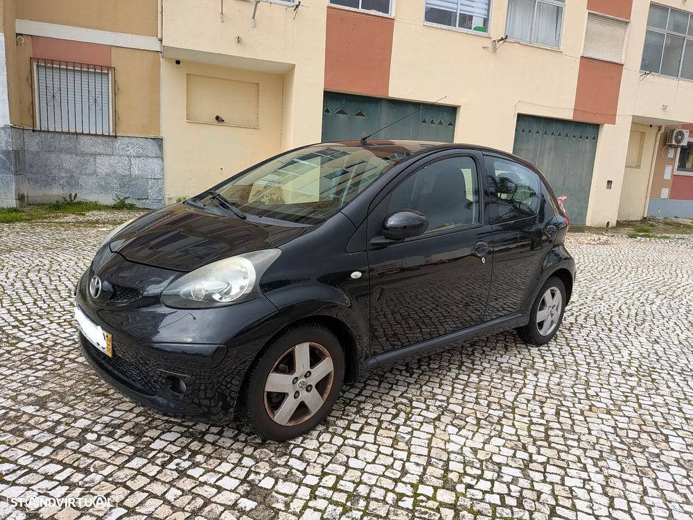 Toyota Aygo 1.0 + AC - 3