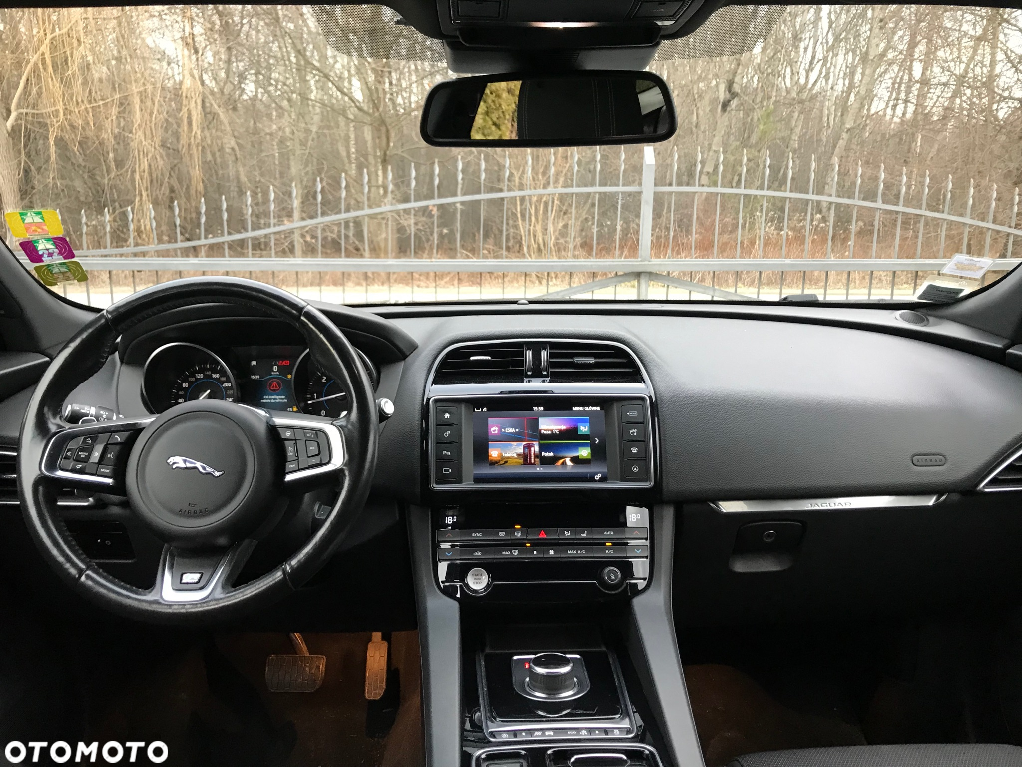 Jaguar F-Pace 3.0 TDV6 AWD R-Sport - 4
