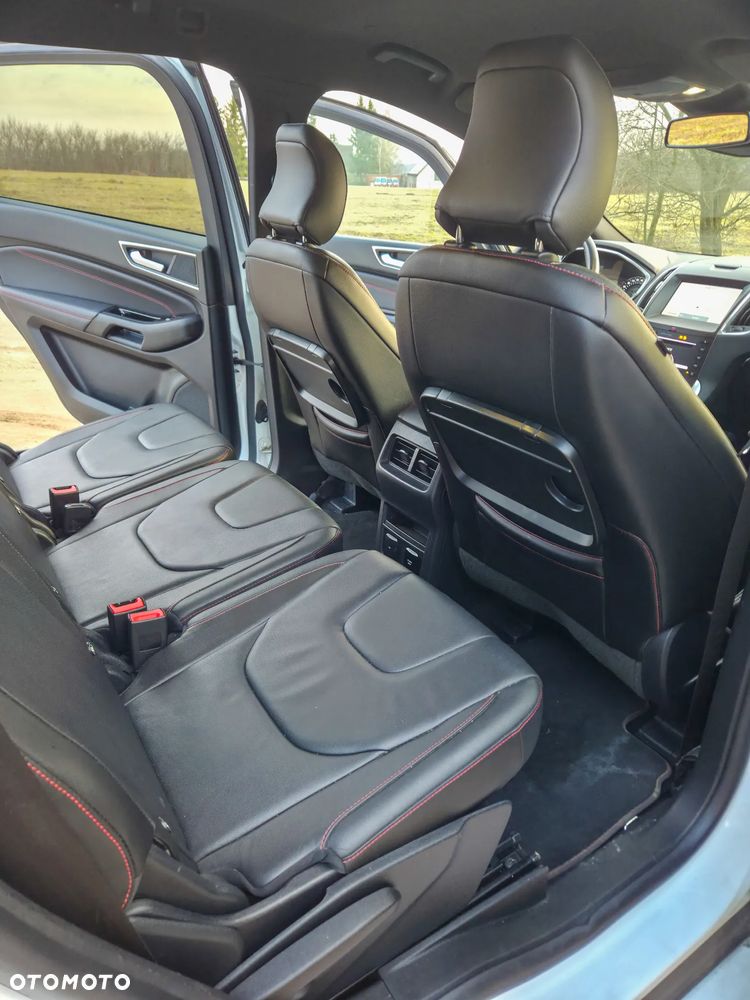 Ford S-Max - 16