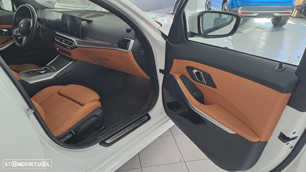 BMW 320 e Touring Pack Desportivo M Auto - 18