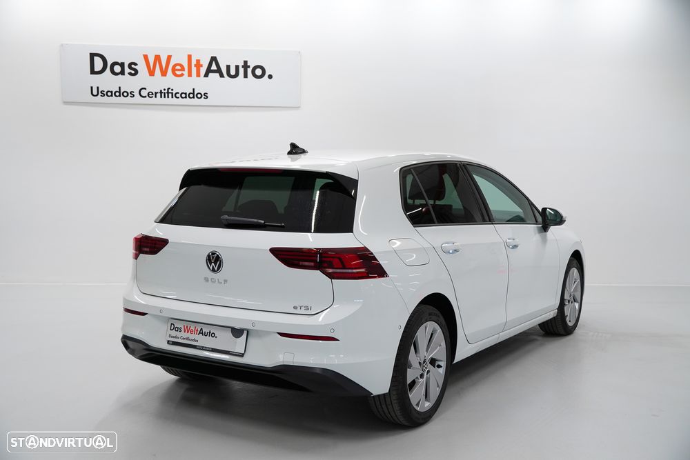 VW Golf 1.5 eTSI Urban DSG - 5