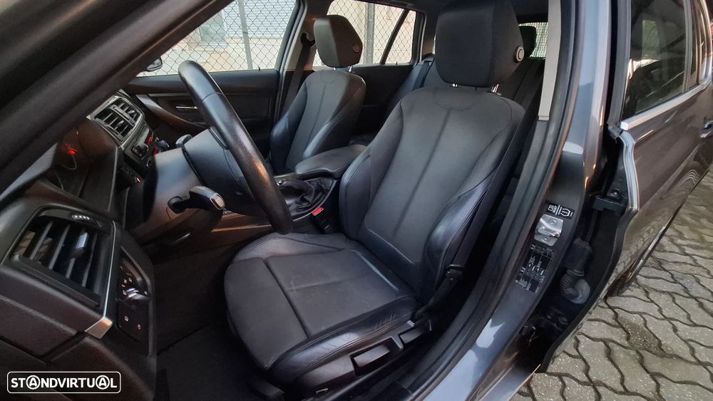 BMW 318 d Line Sport - 21