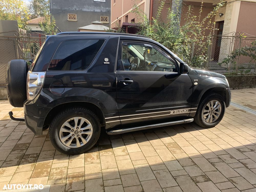 Suzuki Grand Vitara 1.9 DDiS Club DPF - 6