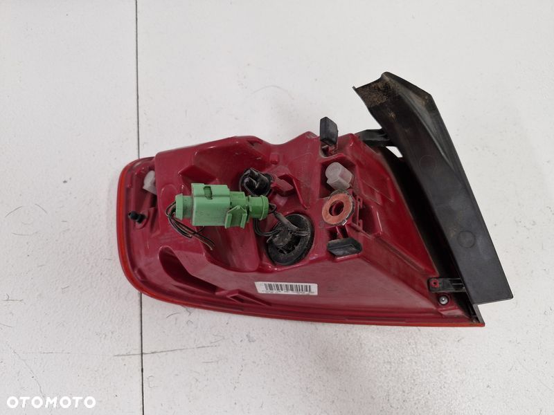 AUDI A4 B8 SEDAN LIFT LAMPA PRAWY TYŁ PRAWA TYLNA LED W BŁOTNIK 8K5945096AC - 5