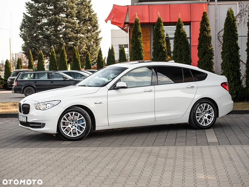 BMW 5GT - 6