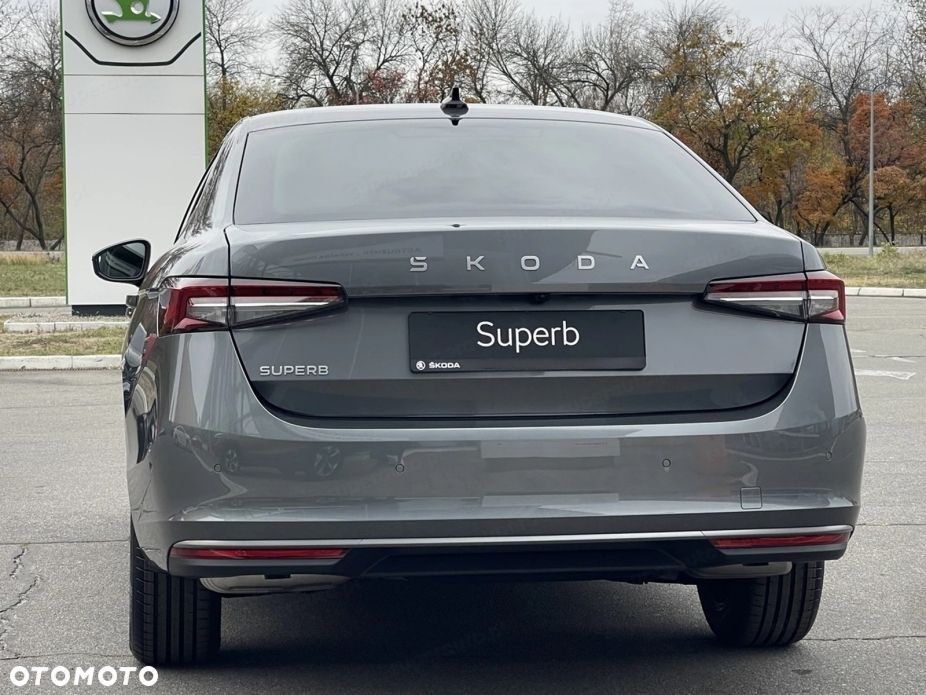 Skoda Superb 2.0 TDI SCR Drive DSG - 5