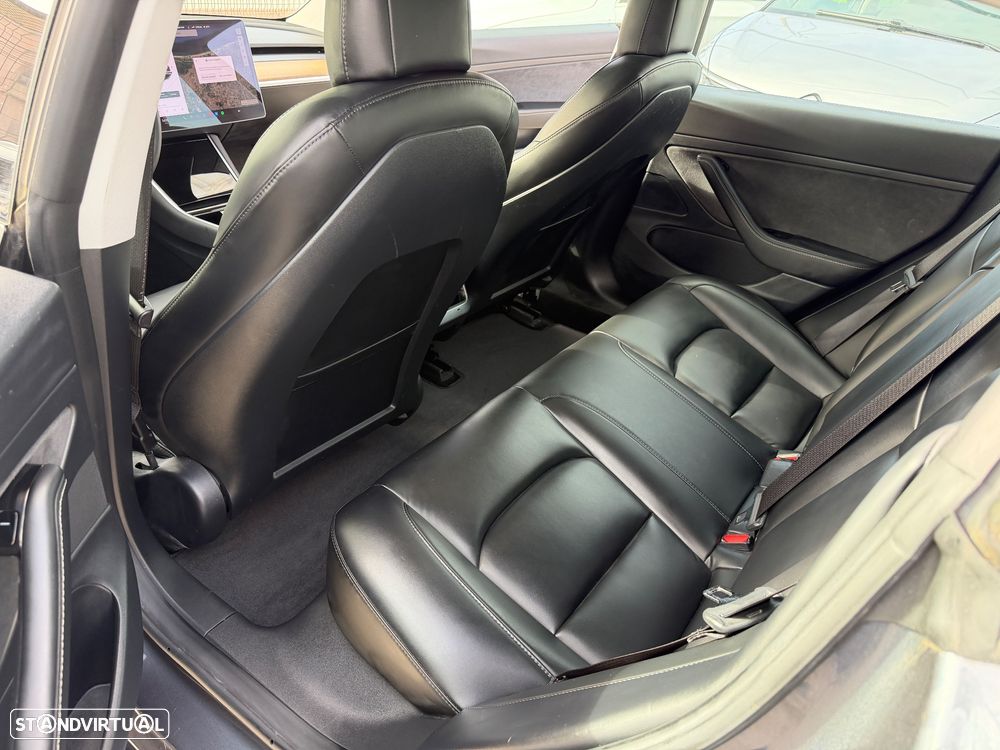 Tesla Model 3 Standard Range Plus RWD - 18