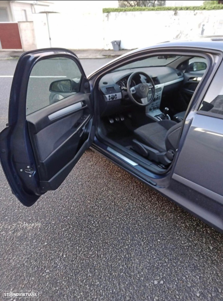 Opel Astra GTC 1.3 CDTi - 5