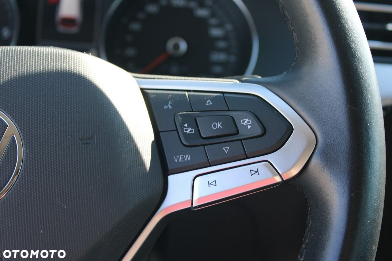 Volkswagen Passat - 20