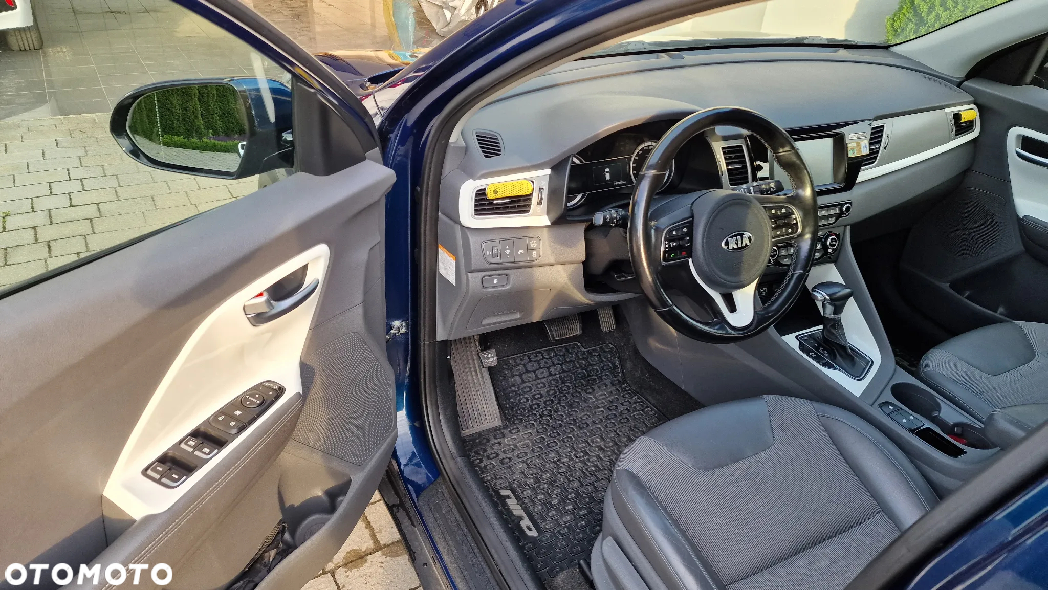 Kia Niro 1.6 GDI Hybrid M - 12