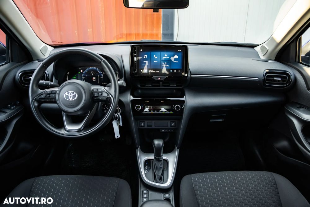 Toyota Yaris Cross 1.5 VVT-i HSD 116 4x2 HEV Business - 10