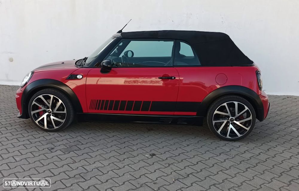 MINI Cabrio John Cooper Works - 16