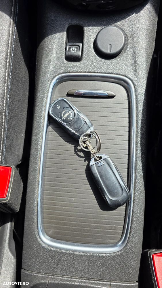 Opel Astra 1.6 BiTurbo D (CDTI) Start/Stop Innovation - 28