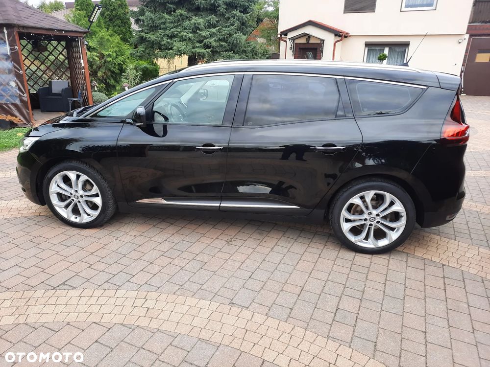 Renault Grand Scenic - 25