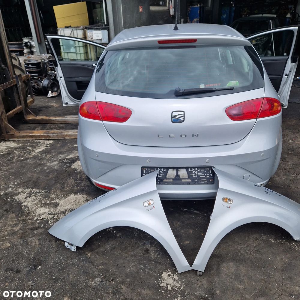 Seat Leon 1.2 TSI benz. 77KW, 2011r -  na części Kod silnika CB2B lakier LX7W - 3
