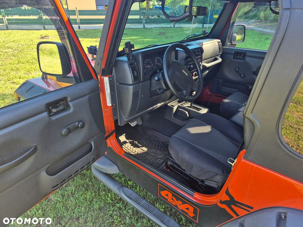 Jeep Wrangler 4.0 Sport - 11