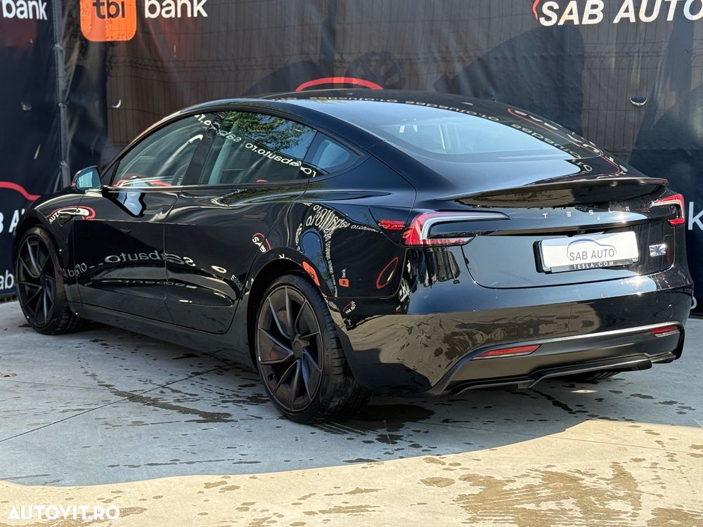 Tesla Model 3 Langstreckenbatterie Allradantrieb Dual Motor Performance - 23