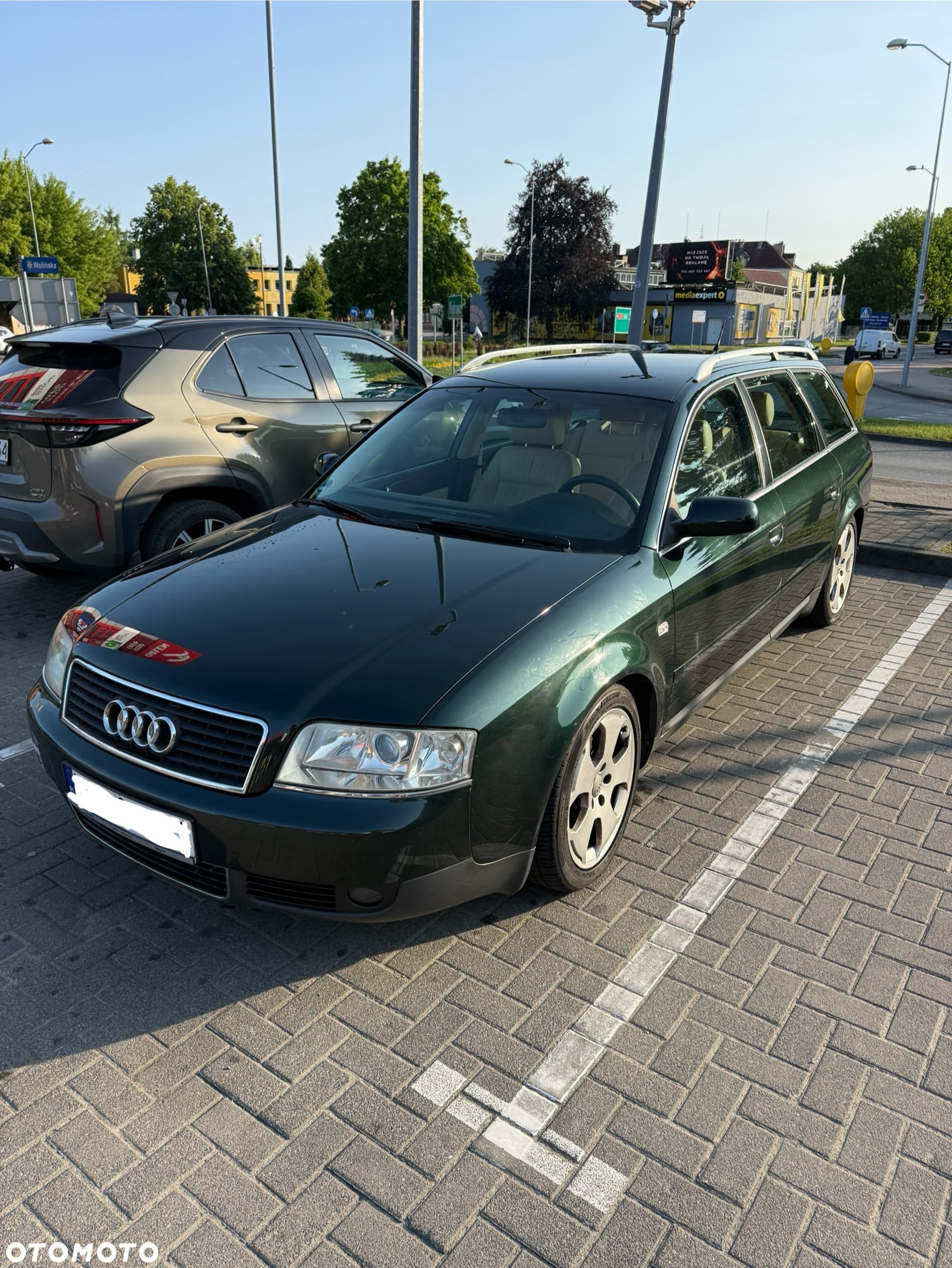 Audi A6 Avant 2.4 - 7
