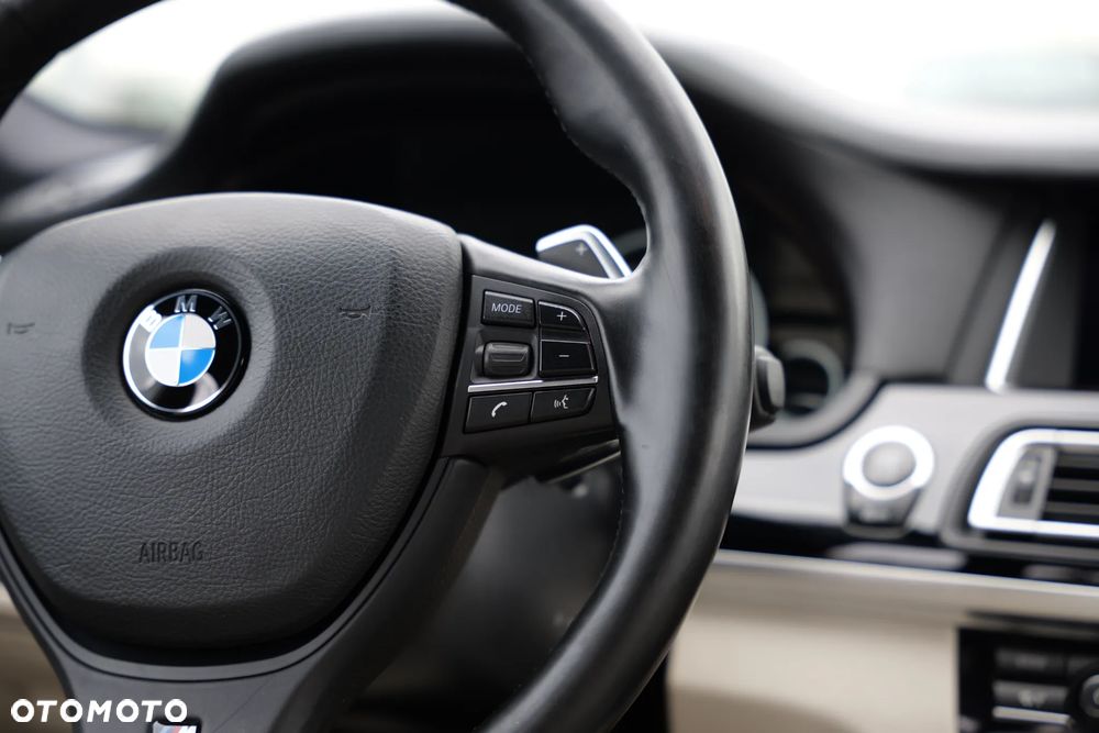 BMW Seria 7 750Ld xDrive Blue Performance Edition Exclusive - 26
