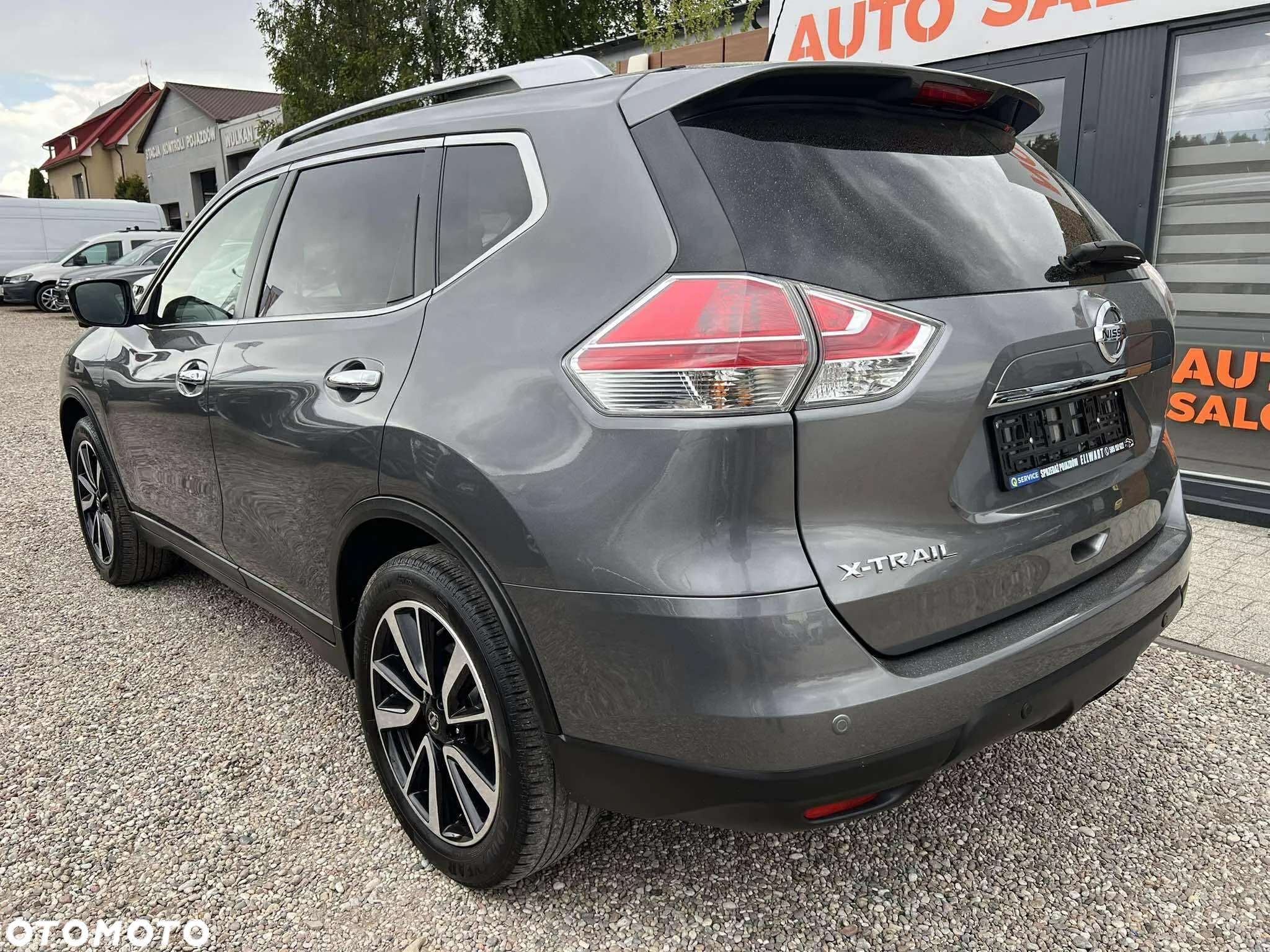Nissan X-Trail 1.6 DIG-T Tekna - 2