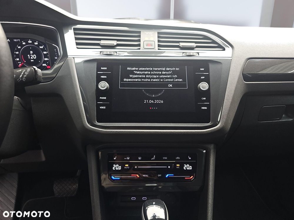 Volkswagen Tiguan 2.0 TDI SCR 4Mot Elegance DSG - 16