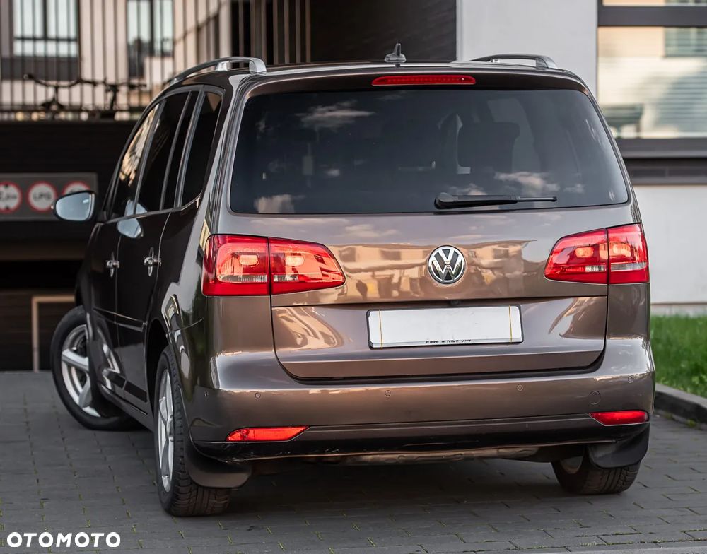 Volkswagen Touran 1.4 TSI BMT Highline DSG - 8