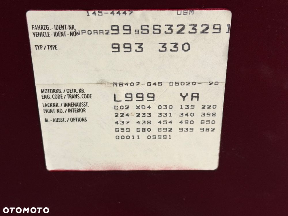 Porsche 911 Carrera - 11