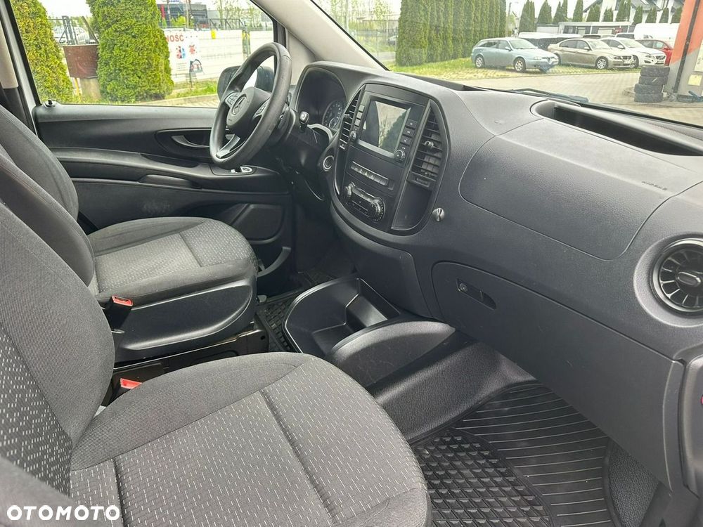 Mercedes-Benz Vito - 15