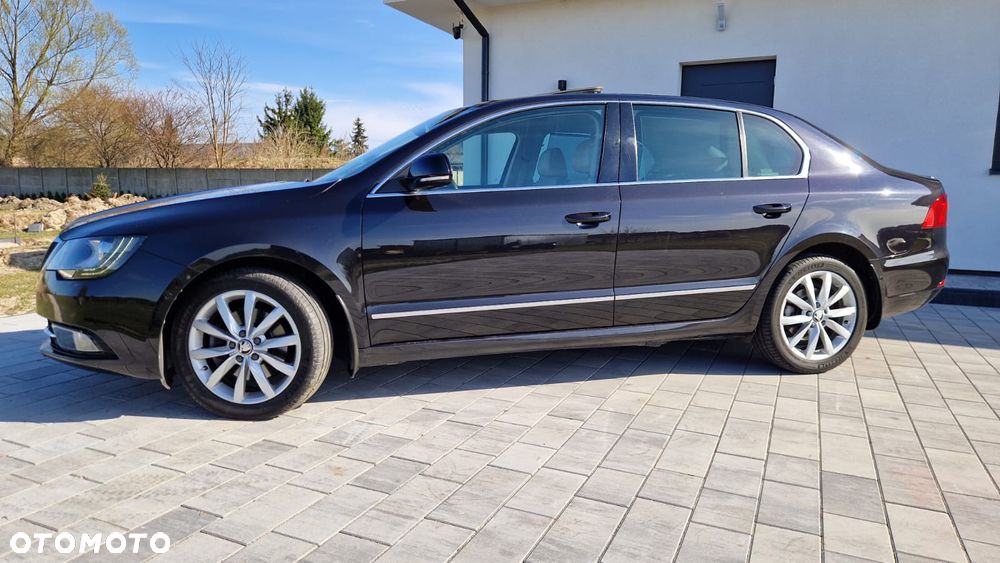 Skoda Superb 2.0 TSI Elegance DSG - 9