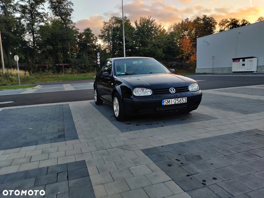 Volkswagen Golf - 16