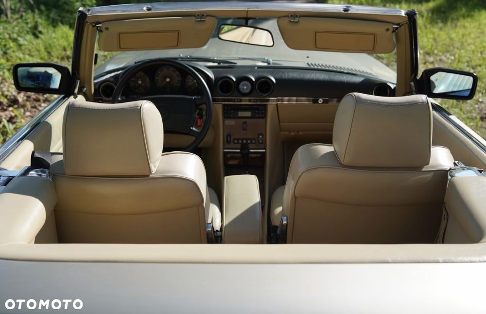 Mercedes-Benz SL - 24