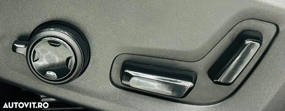 Volvo XC 90 D5 AWD Geartronic Momentum - 15