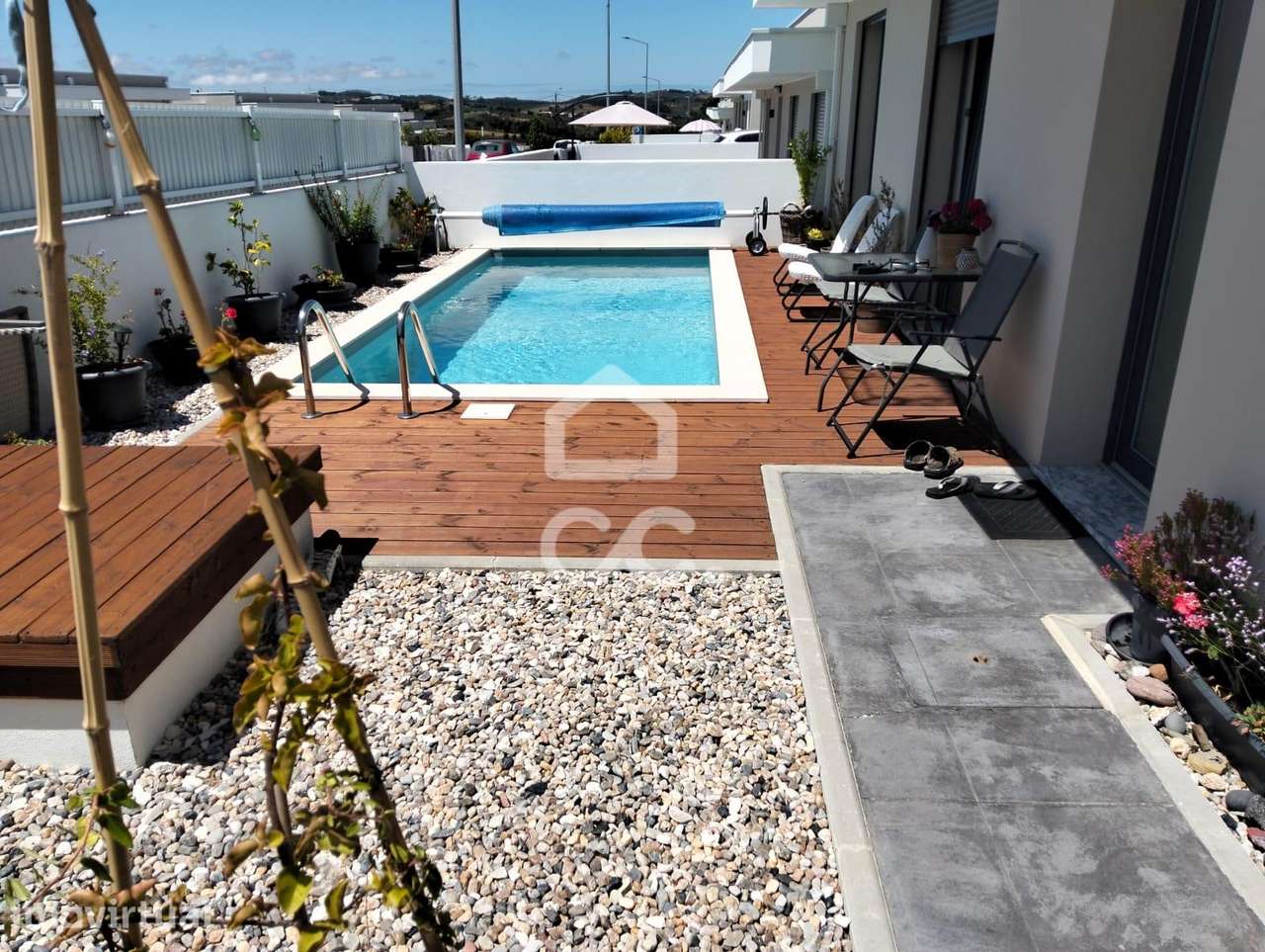 MORADIA T3 COM PISCINA - Grande imagem: 3/34