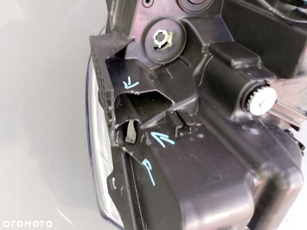 SUZUKI VITARA III 3 LIFT 2018- LAMPA PRZEDNIA PRAWA PRAWY PRZÓD 100-7R016 ÷ - 8