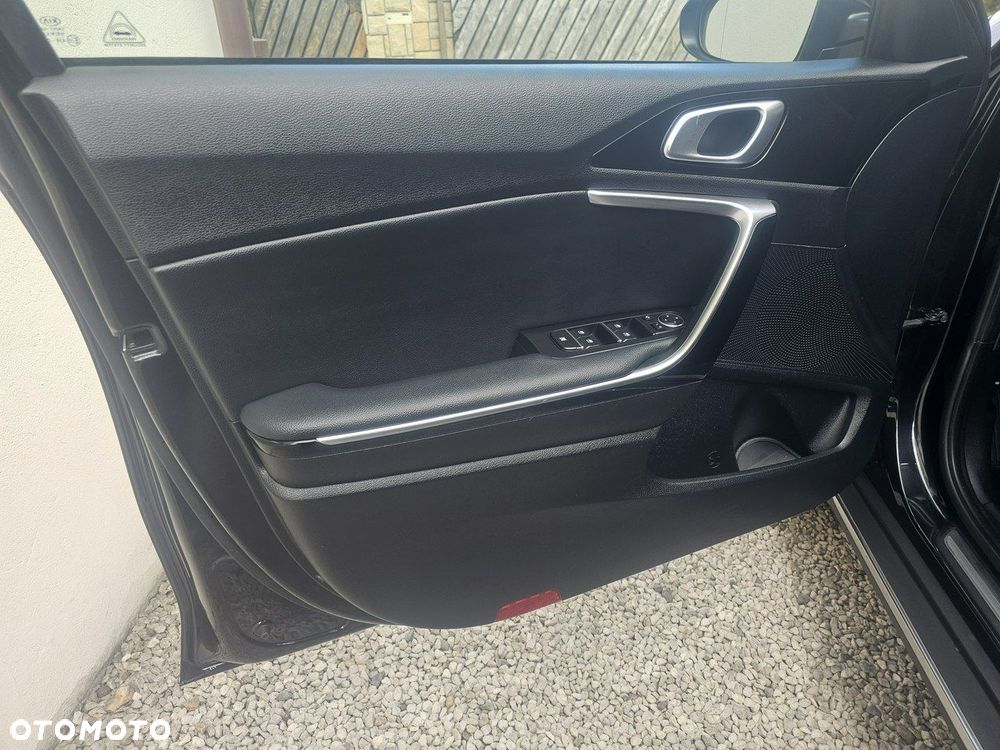Kia XCeed - 24