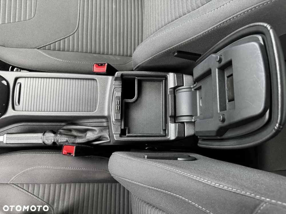 Ford Focus 1.0 EcoBoost Active - 11