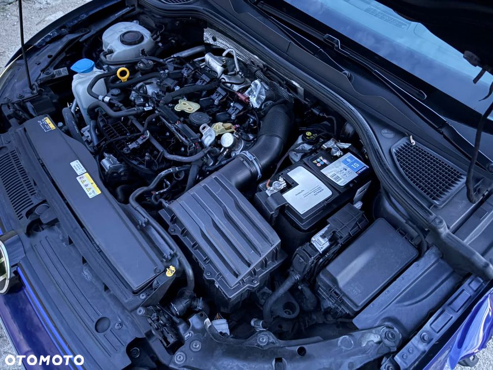 Volkswagen Golf - 29