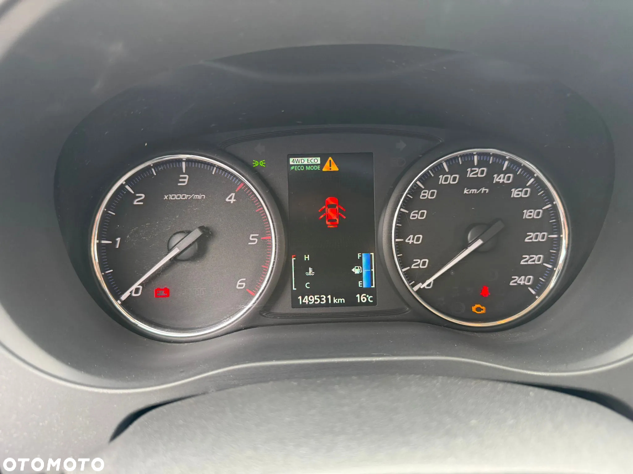 Mitsubishi Outlander 2.2 DID Intense - 9