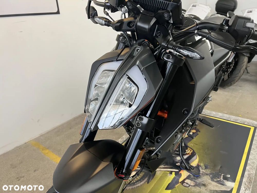 KTM Duke - 24