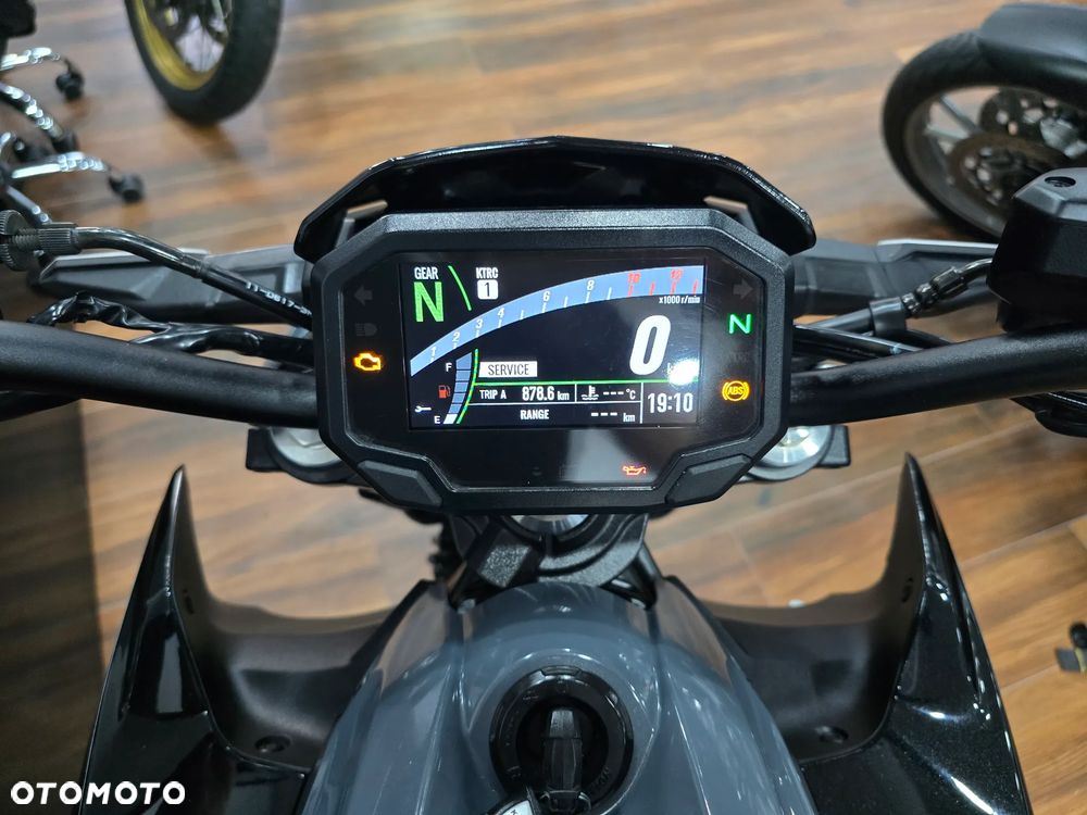 Kawasaki Z 650 - 21