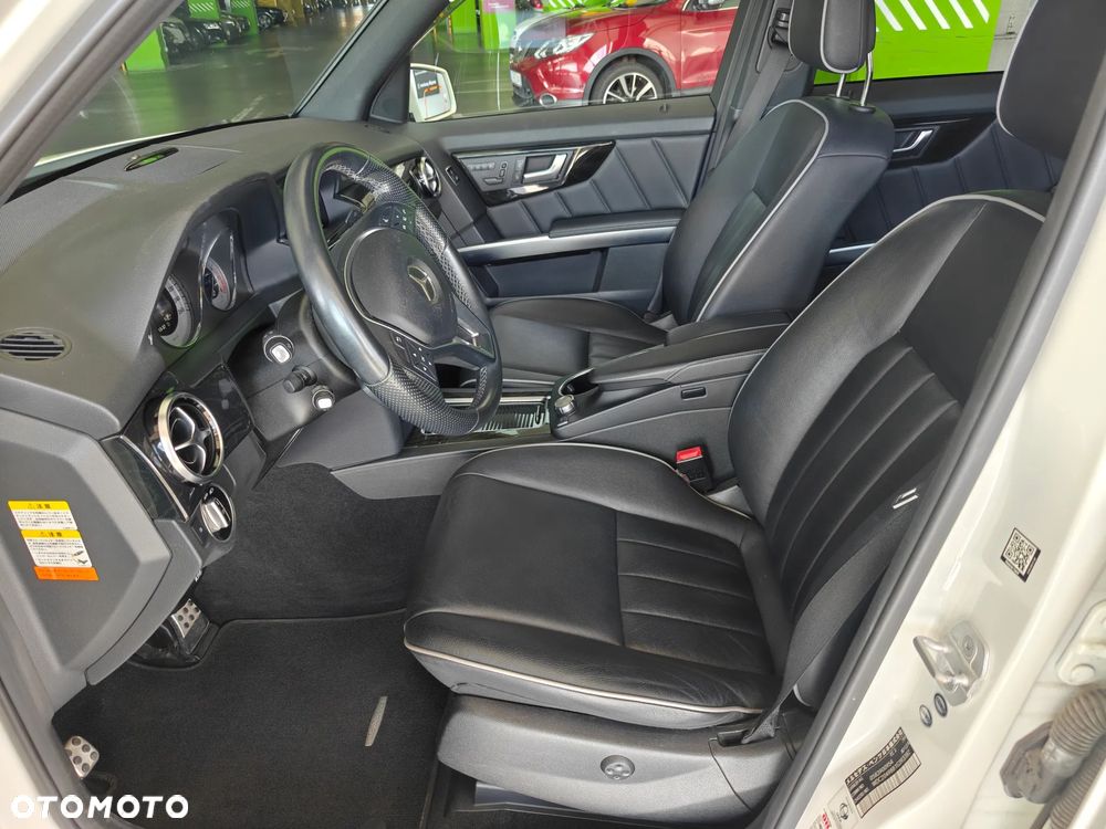 Mercedes-Benz GLK 350 4-Matic - 29