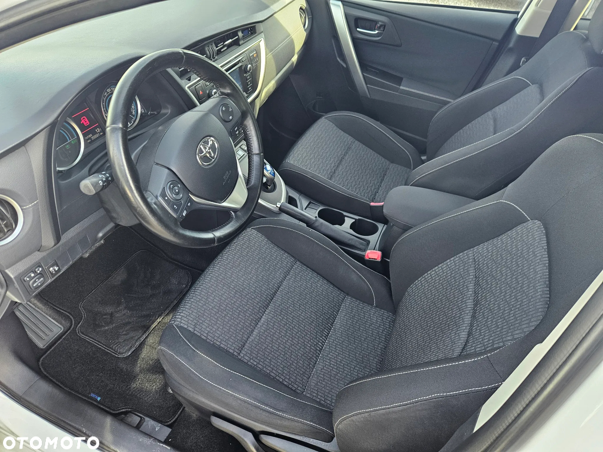Toyota Auris Hybrid 135 Dynamic - 7