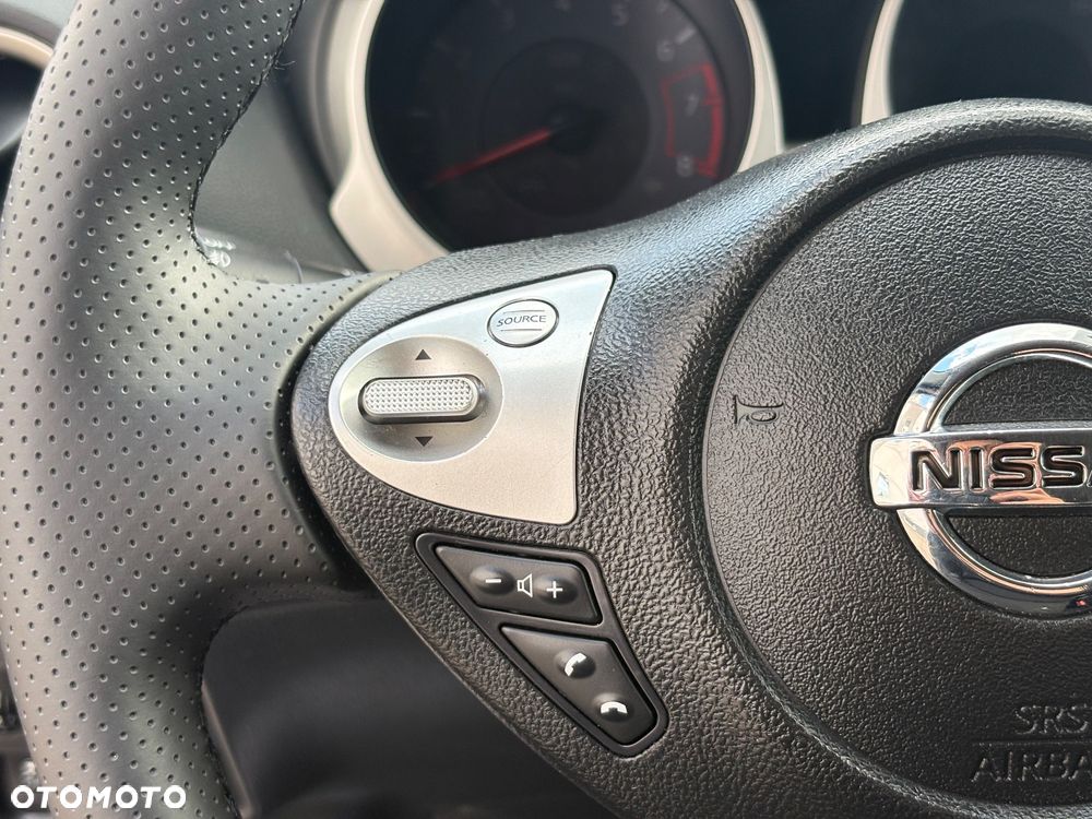 Nissan Juke 1.6 Tekna S&S - 10