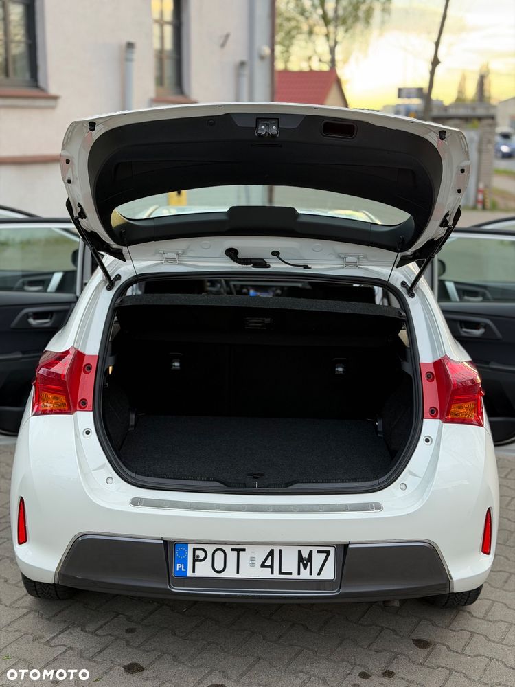 Toyota Auris - 19