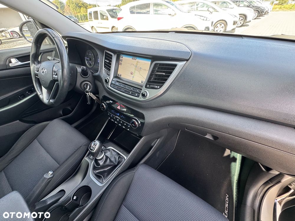Hyundai Tucson 1.7 CRDI BlueDrive Comfort 2WD - 24