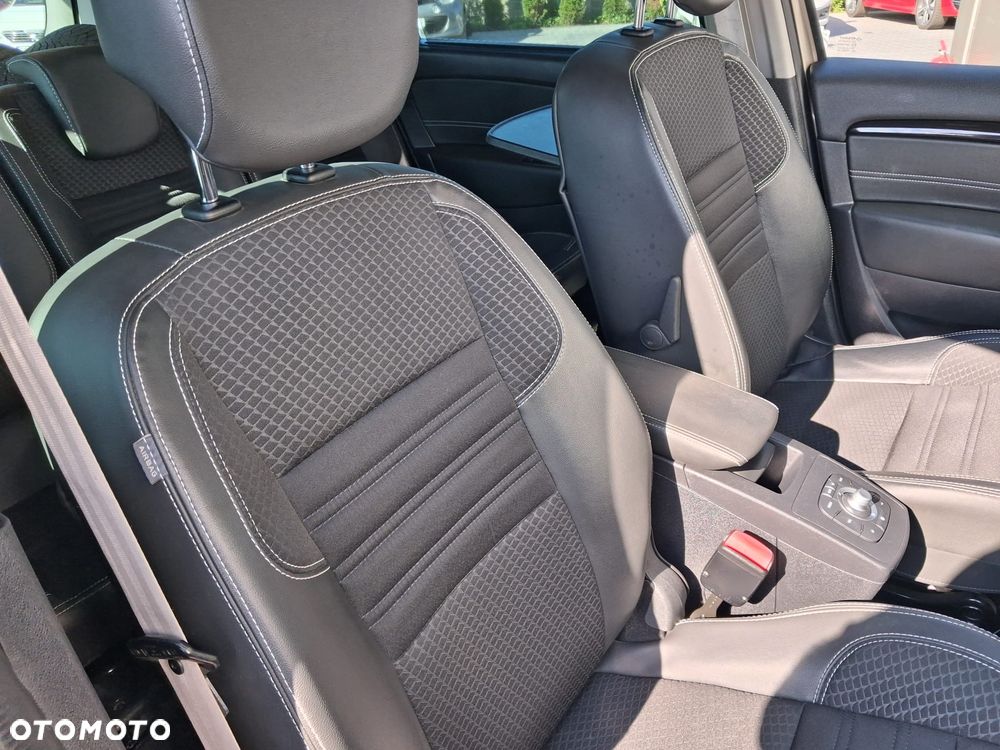 Renault Grand Scenic ENERGY TCe 130 BOSE EDITION - 34