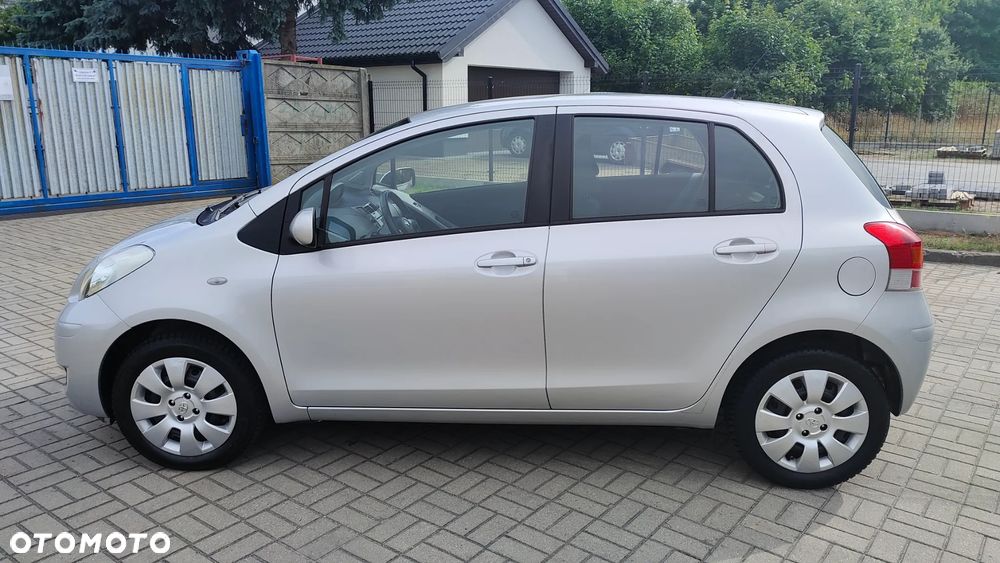 Toyota Yaris 1.0 VVT-i Cool - 3
