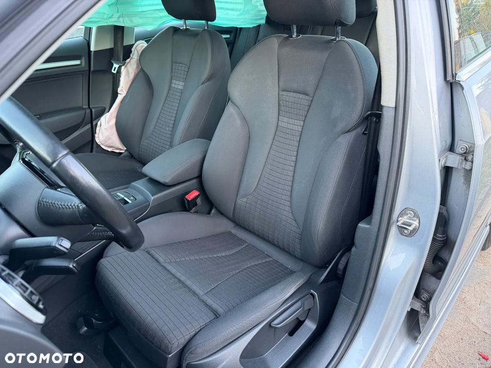 Volkswagen Golf 1.4 GTE Plug-In-Hybrid DSG - 21